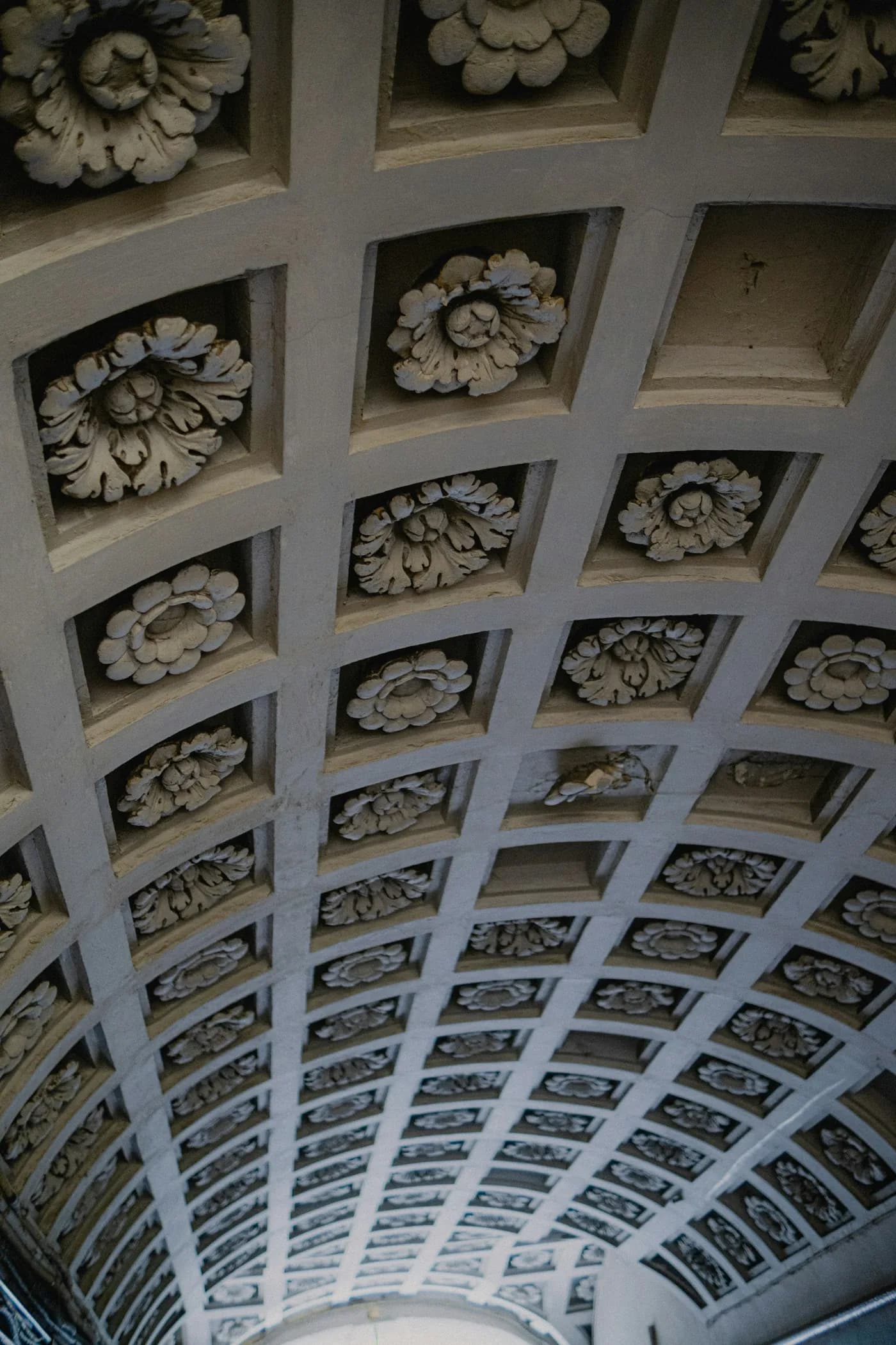 Vaulted plaster ceiling with moulded coffers and cornices